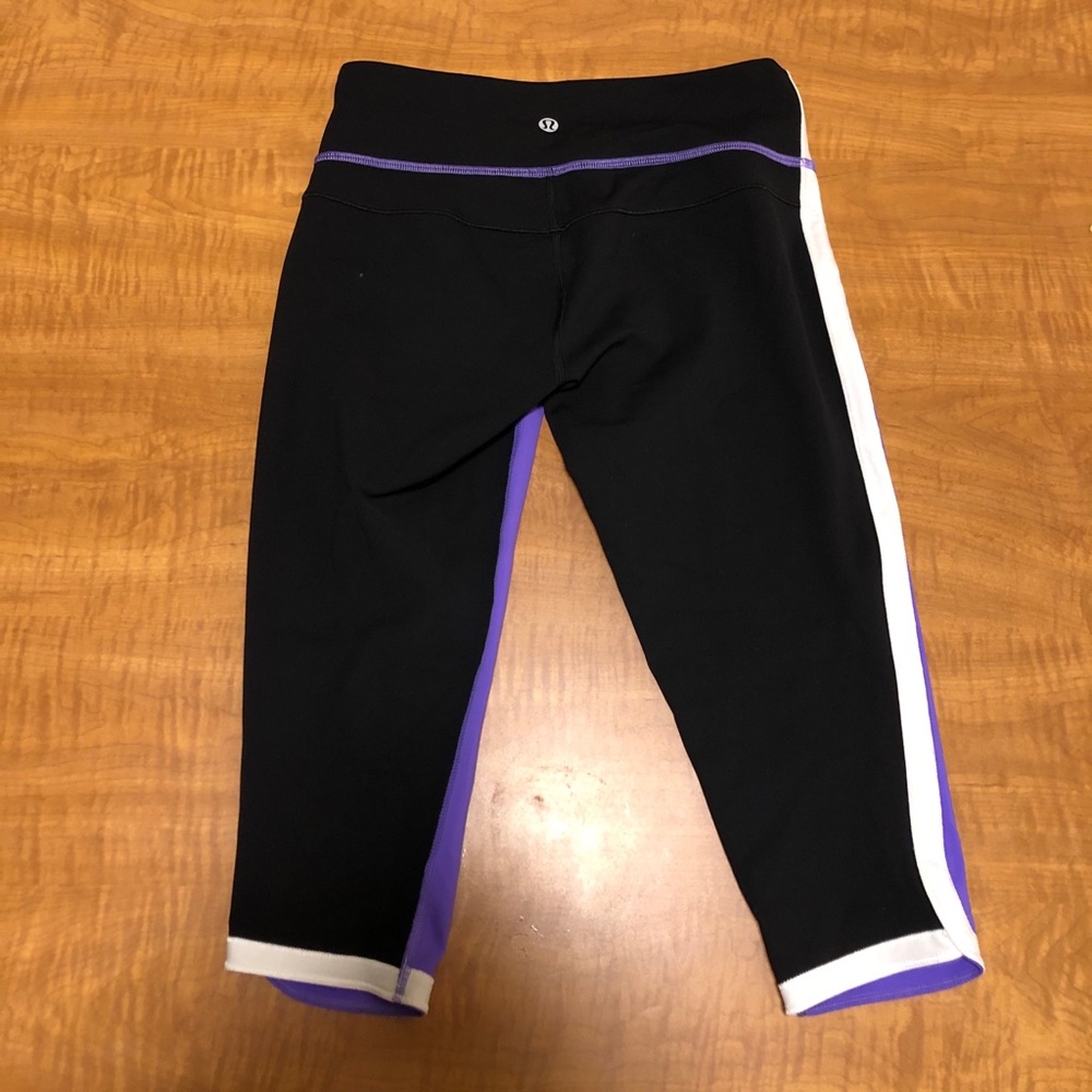 LULULEMON Women’s 4 Crops
